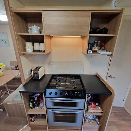 Homely 3 Bed Van @ Weymouth Bay Экстерьер фото
