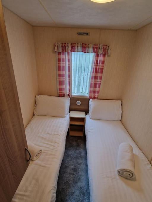 Homely 3 Bed Van @ Weymouth Bay Экстерьер фото